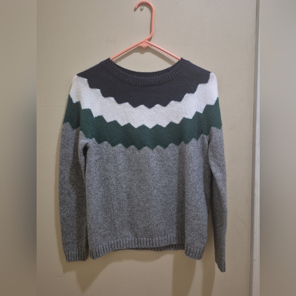 Talbots Gray and Green Chevron Sweater